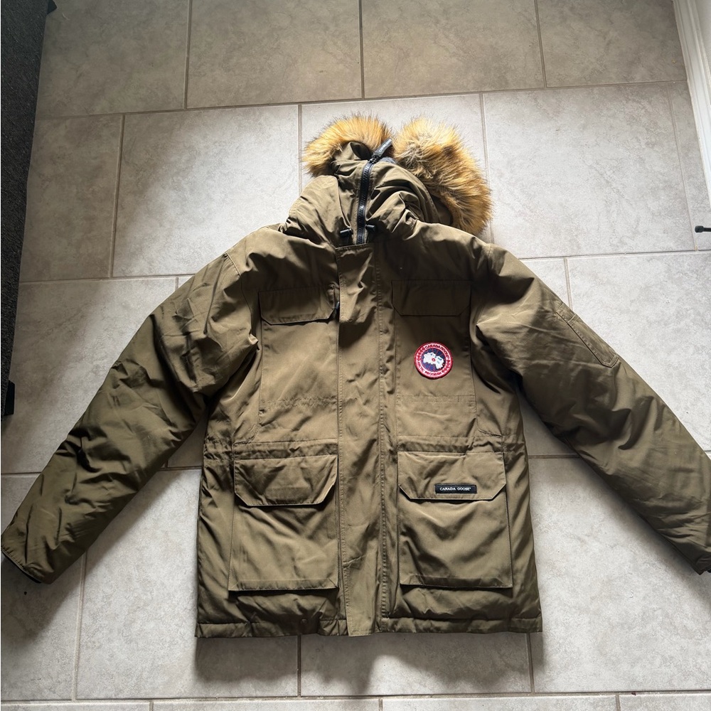 Canada Goose Parka with Fur Hood | Large